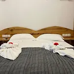 Pinelopi's House * 库佛斯港