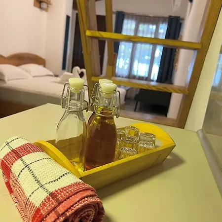 Pinelopi's House דירה